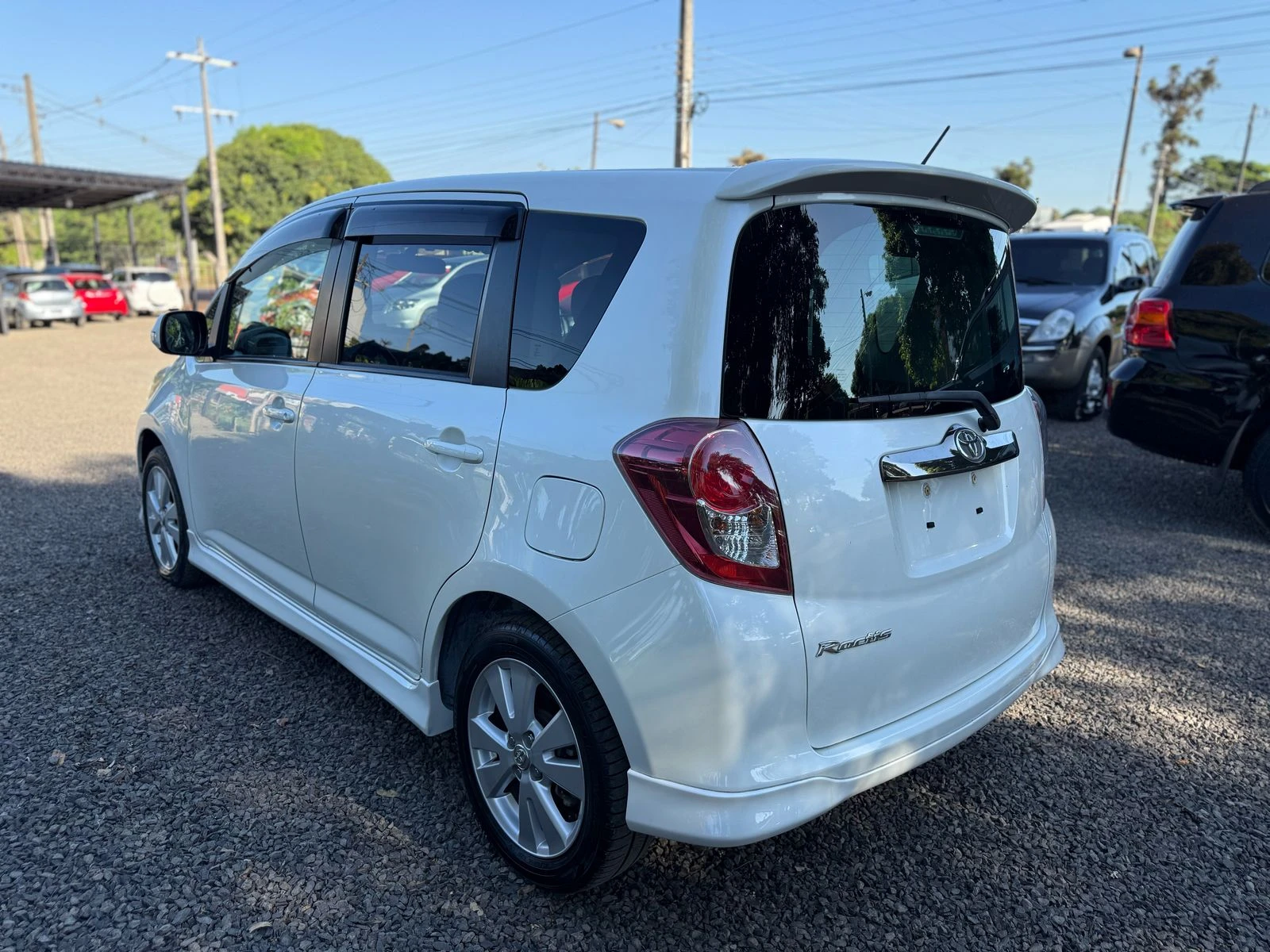 toyota-funcargo-2005-espacioso-economico-y-recien-importado