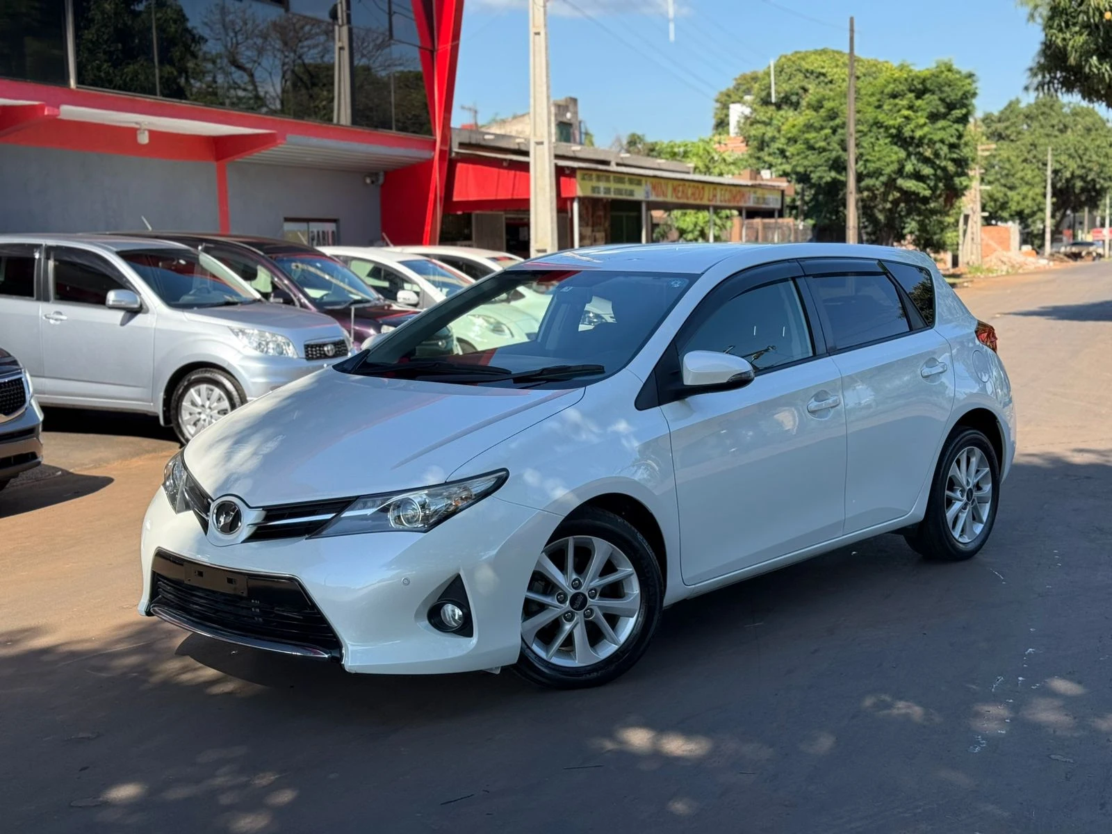 toyota-auris-15-2013-elegante-eficiente-y-recien-importado