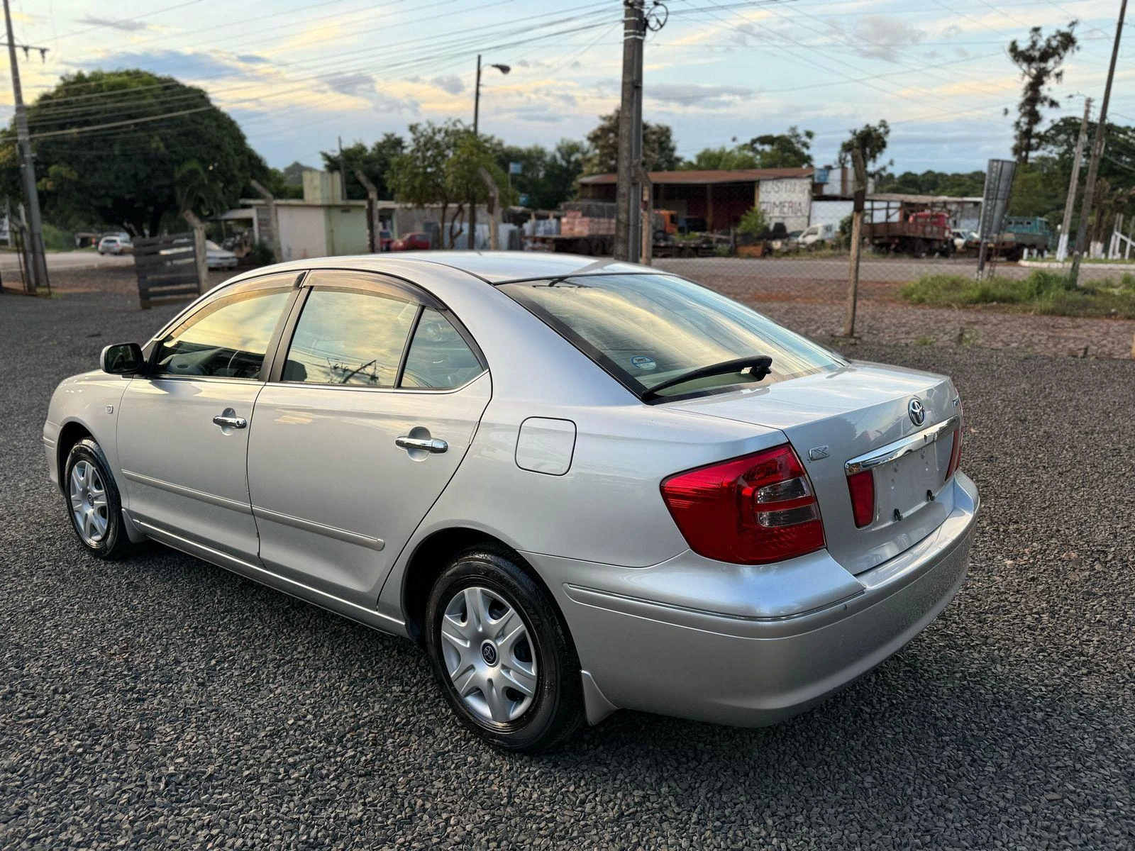 toyota-premio-18-2005-elegante-confortable-y-recien-importado