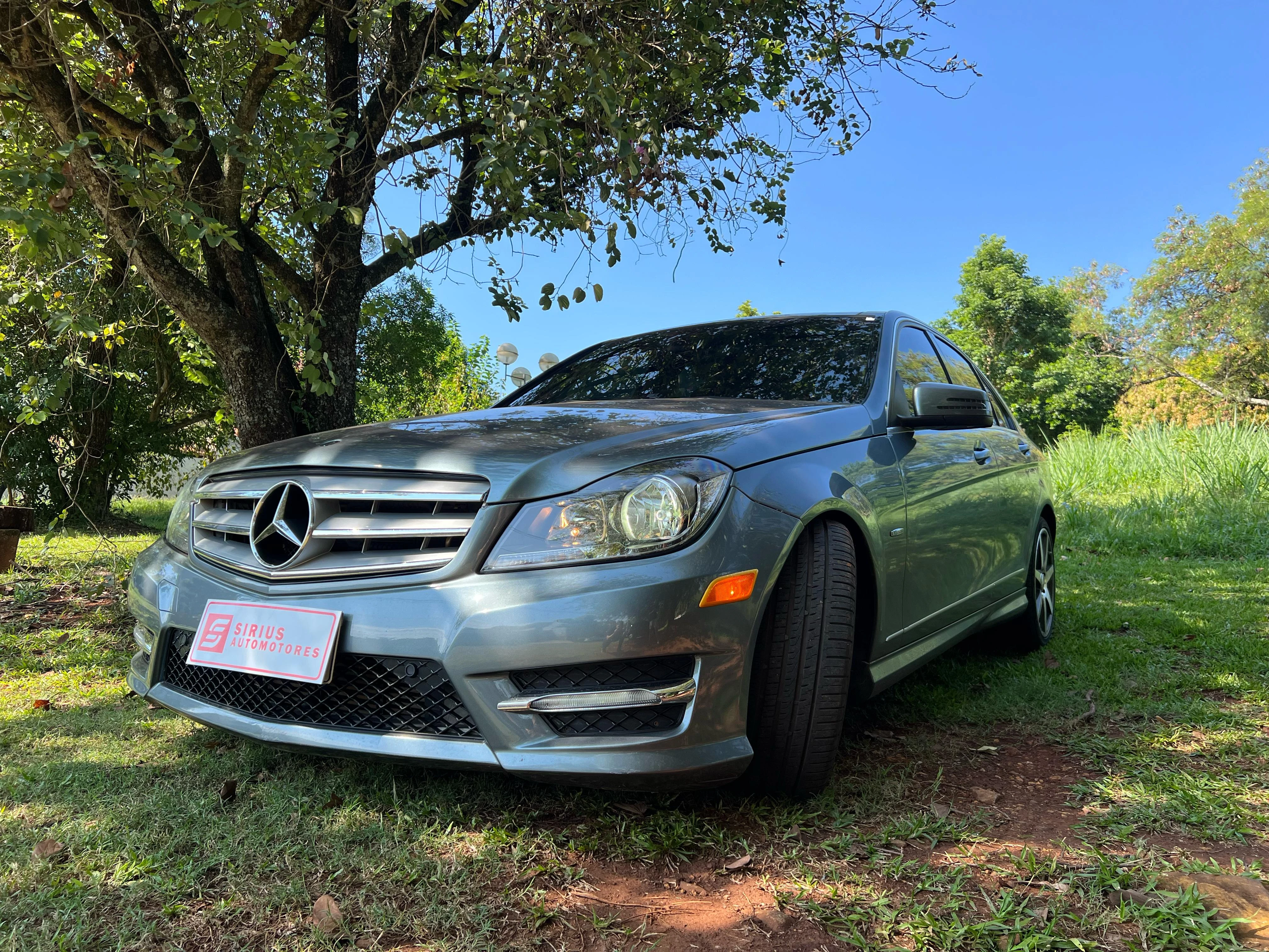 mercedes-benz-c250-2012-lujo-y-deportividad