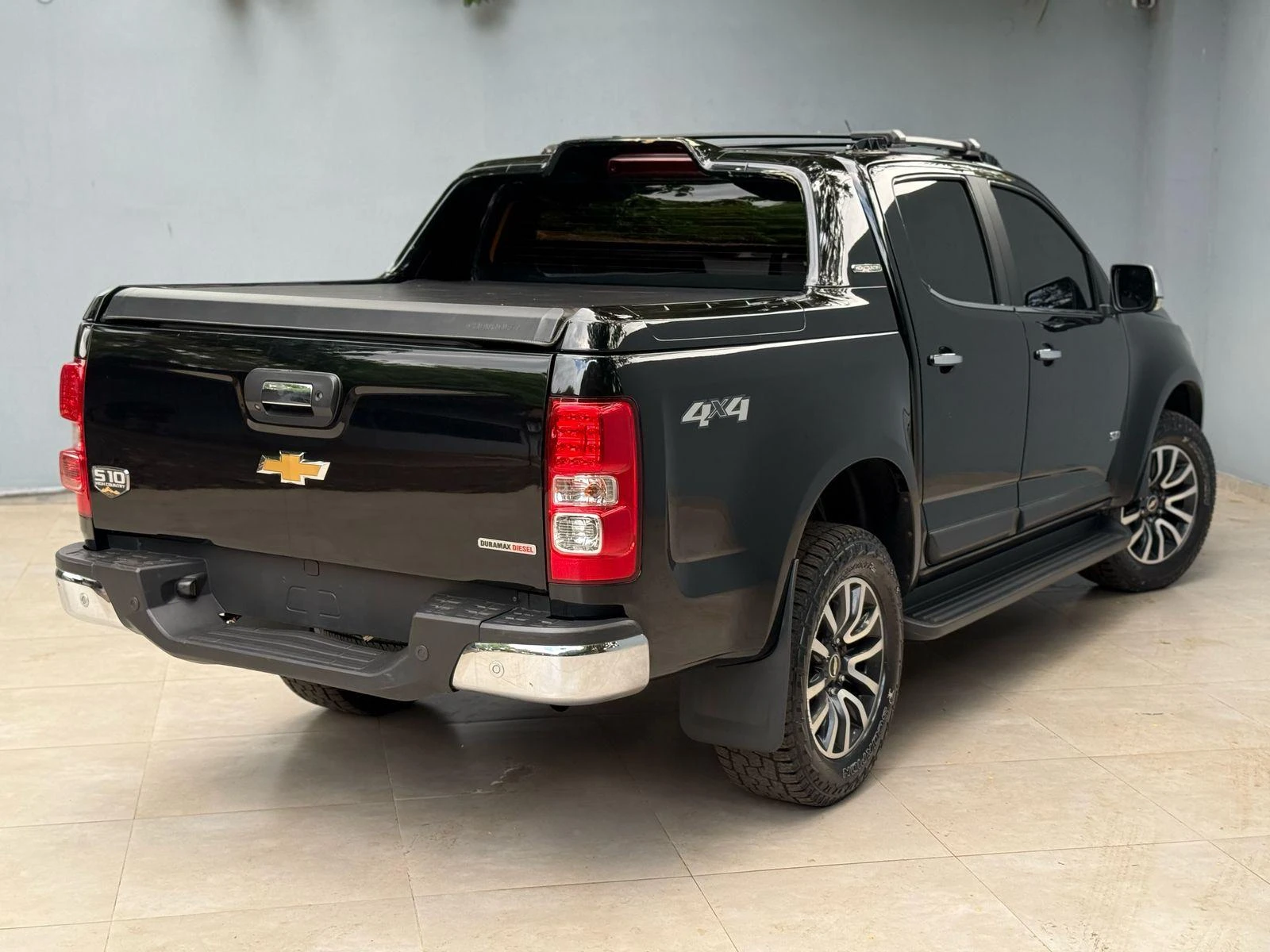 chevrolet-s10-high-country-2018-full-equipo