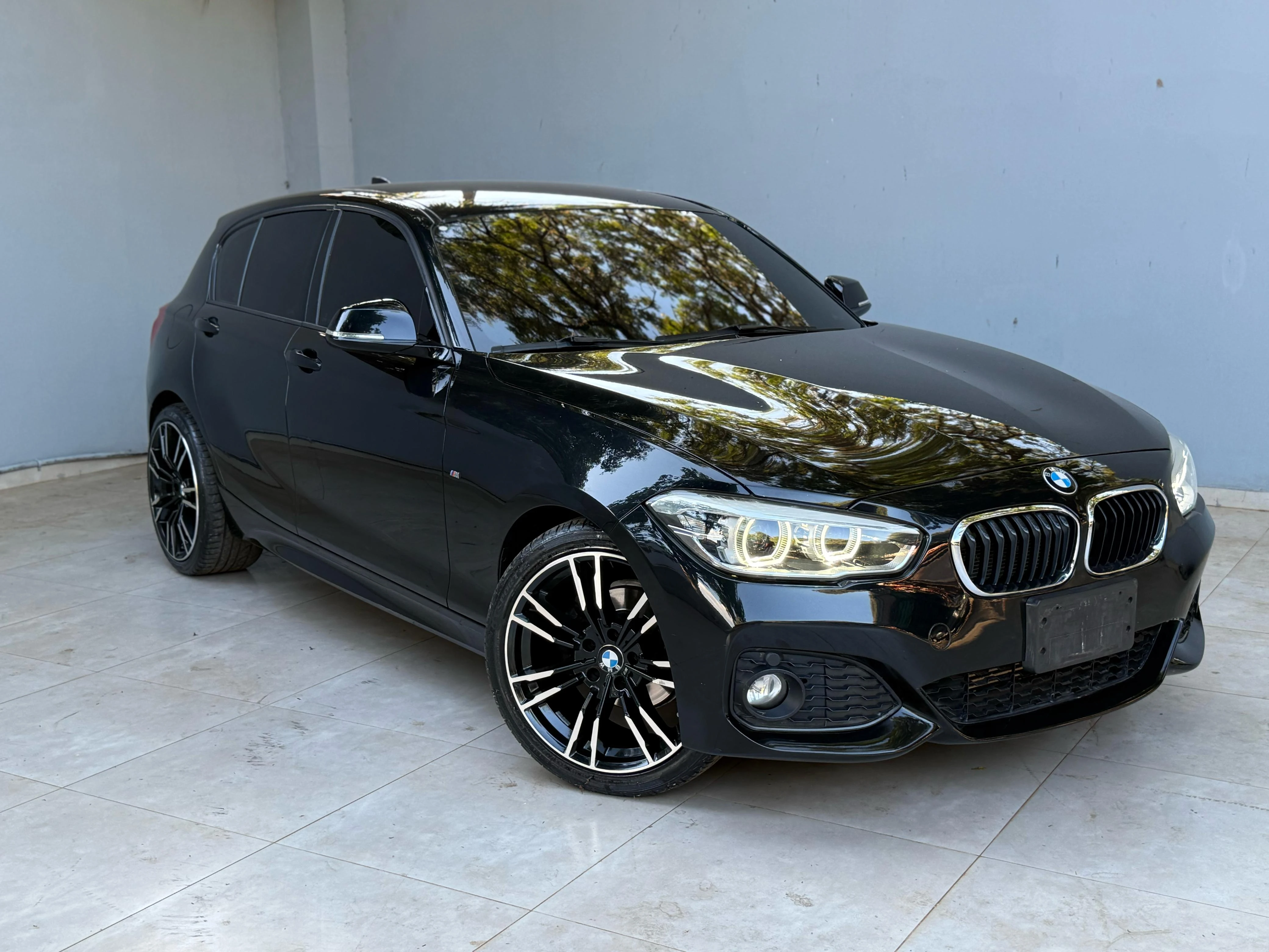 bmw-120i-look-m-potencia-y-elegancia-unicas