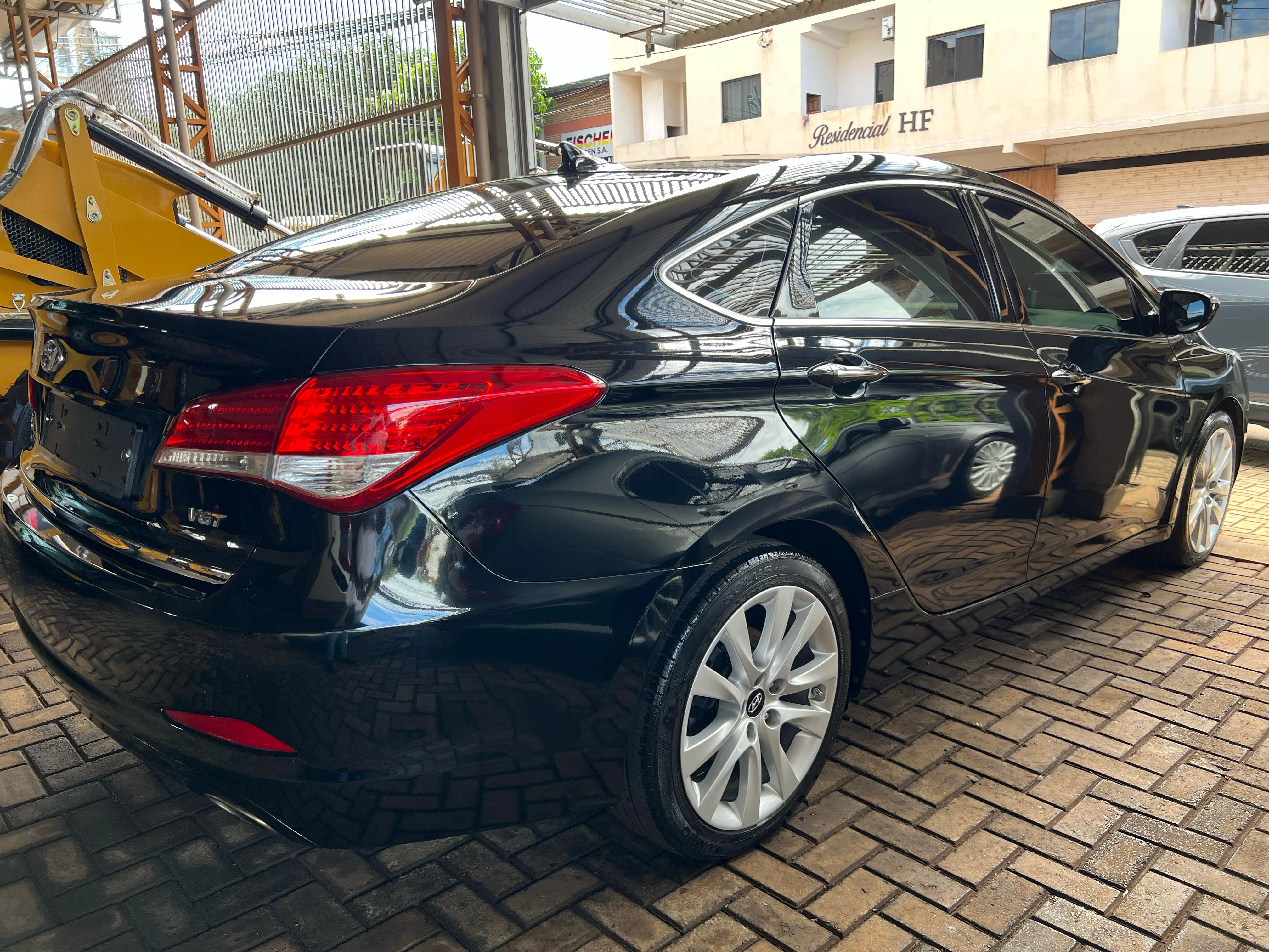hyundai-i40-2014-elegancia-y-confort