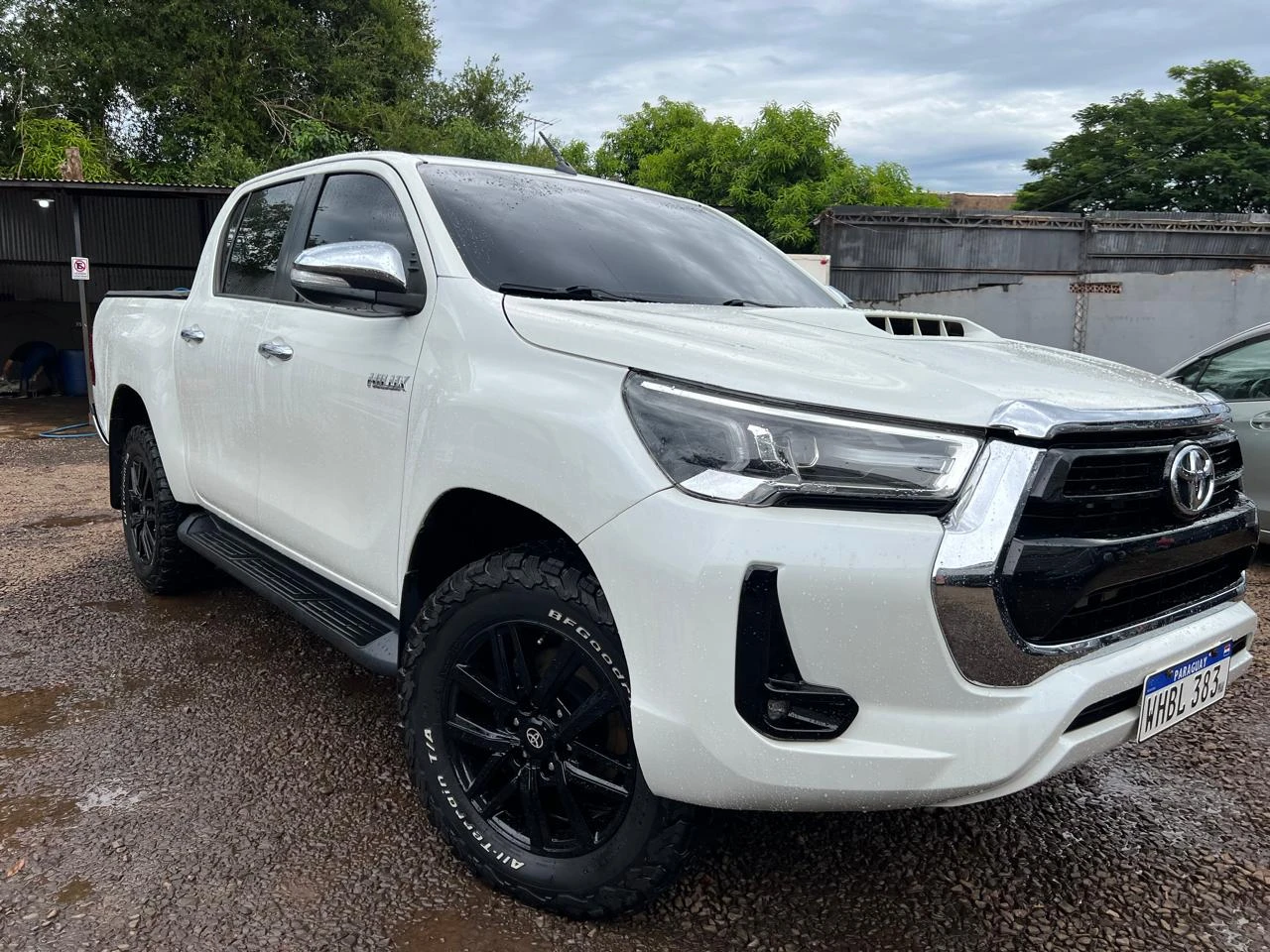 toyota-hilux-3-0-4x4-2017-fuerza-y-confianza