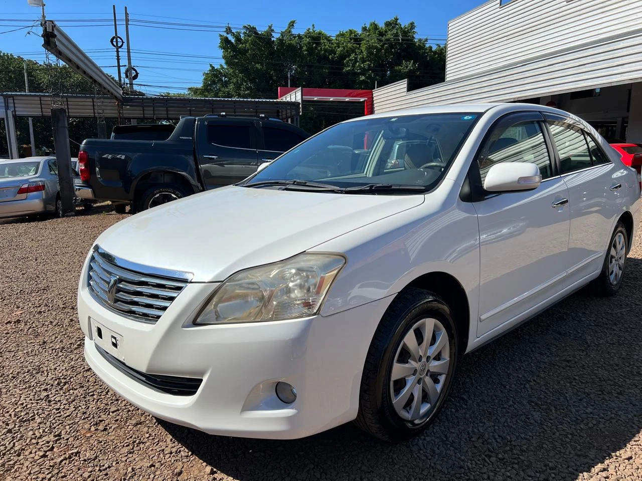 toyota-premio-2008-confort-y-elegancia-en-blanco