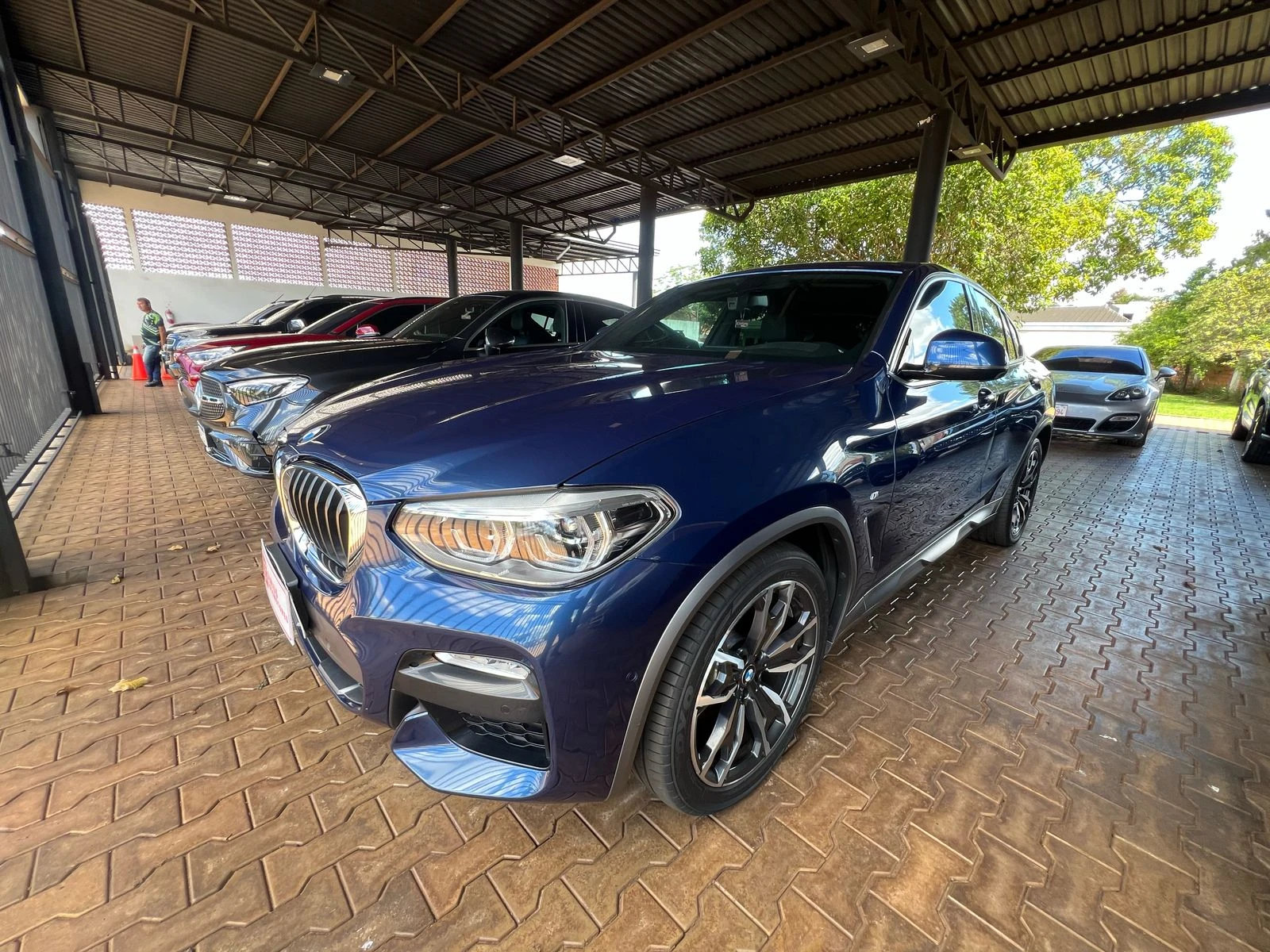 bmw-x4-look-m-2020-deportivo-y-elegante