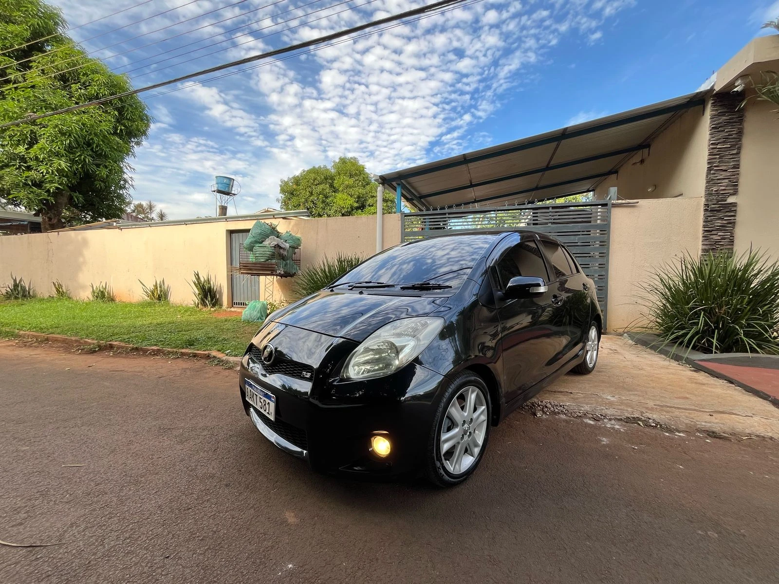 toyota-vitz-rs-1-5-2010-deportivo-y-eficiente