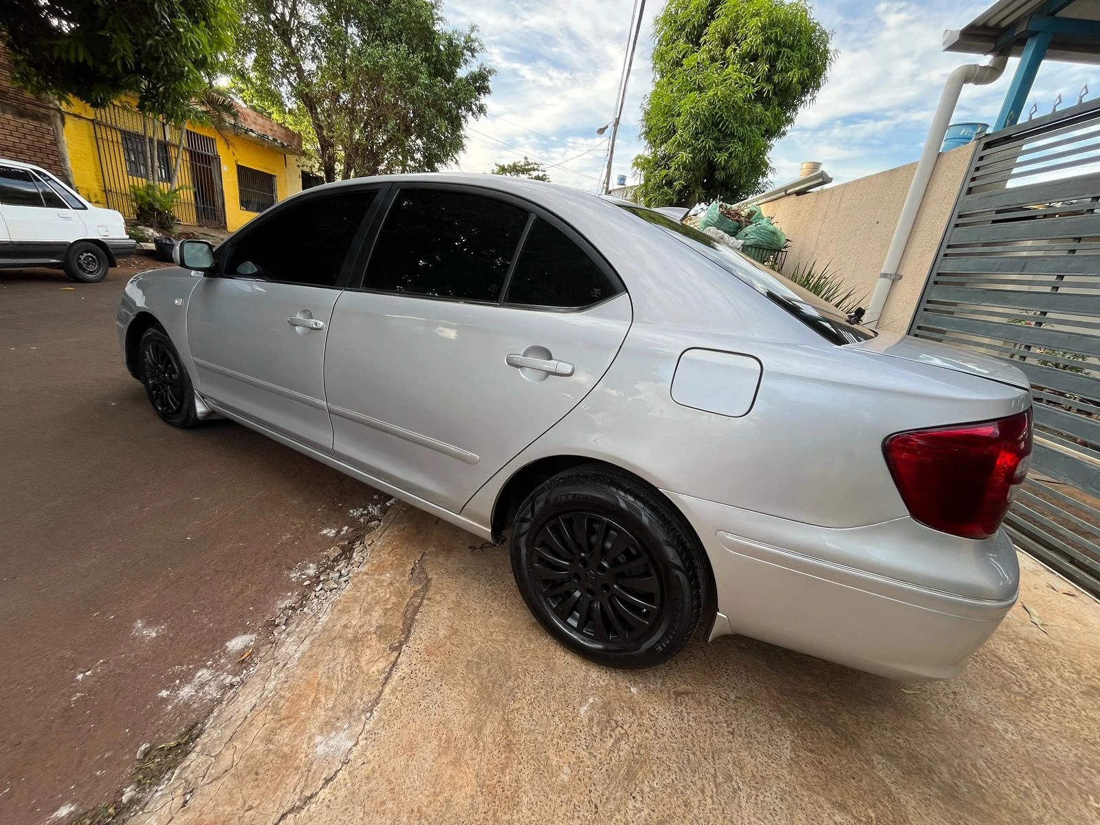 toyota-premio-1-8-2005-elegancia-y-confort