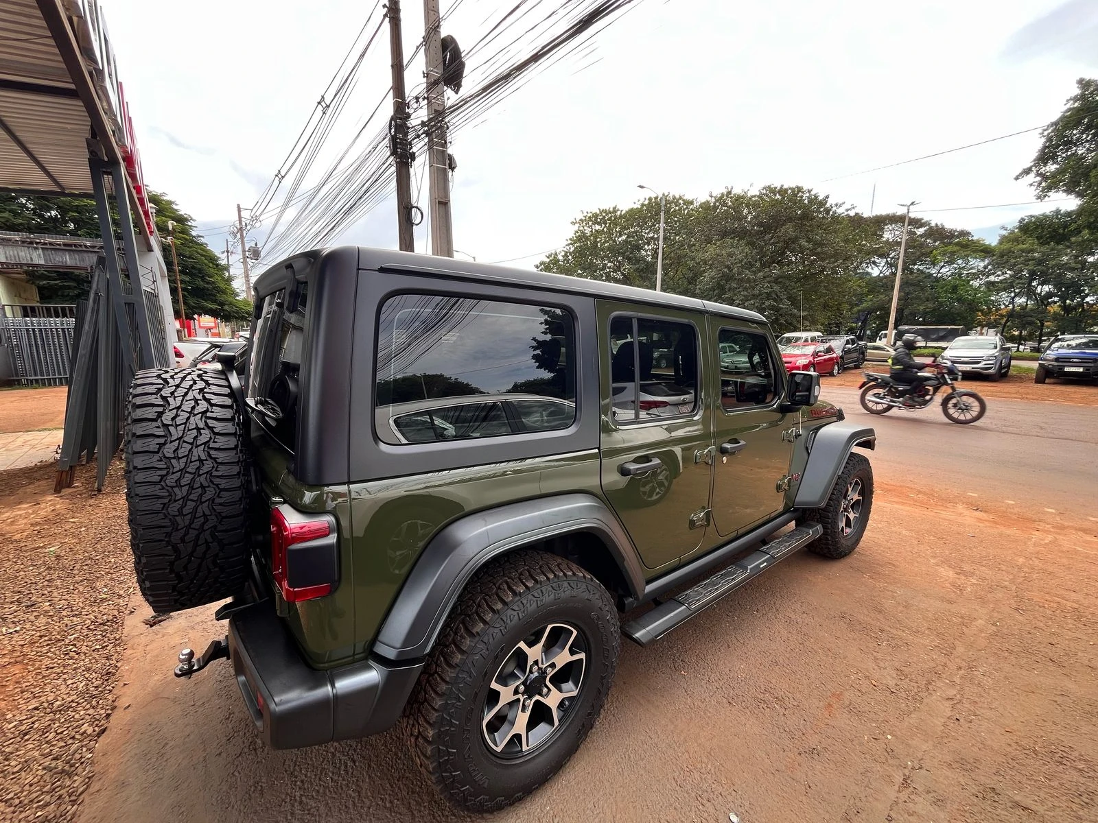 jeep-wrangler-2021-aventura-en-verde-musgo